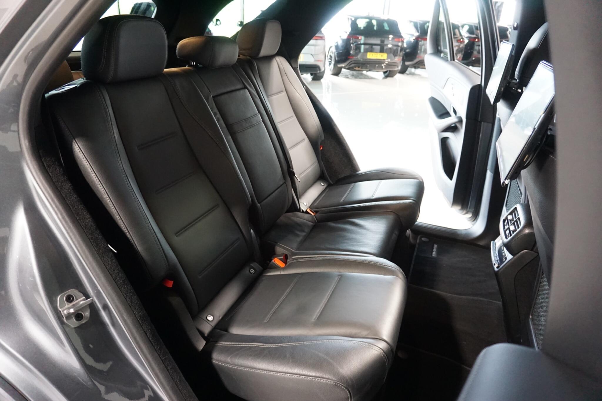 Mercedes-Benz GLE 2.9 GLE400d AMG Line (Premium Plus) SUV 5dr Diesel G-Tronic 4MATIC Euro 6 (s/s) (7 Seat) (330 ps)